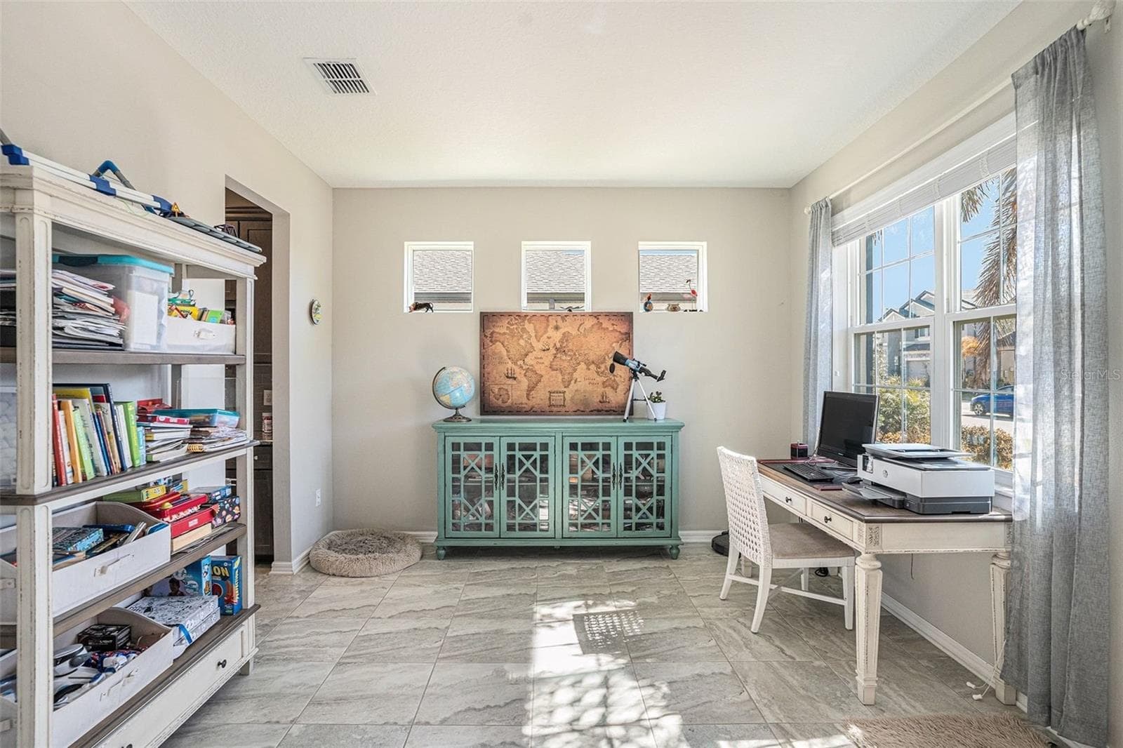 Single Family Residence at 13362 SAGE HOLLOW AVE, RIVERVIEW, photo 11 of 36
