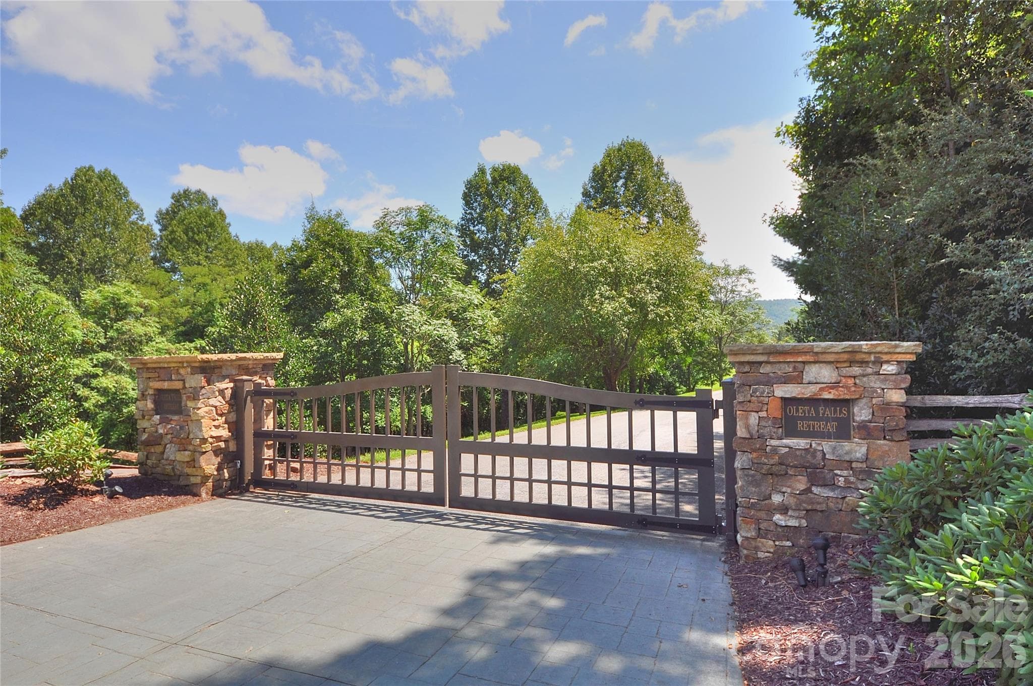 Gated Entrance - Hendersonville