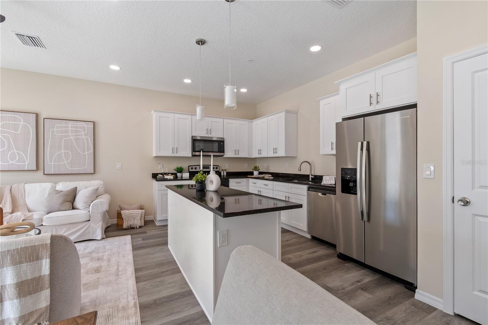 Kitchen - 4342 CAMBIO GARDENS CT, TAMPA