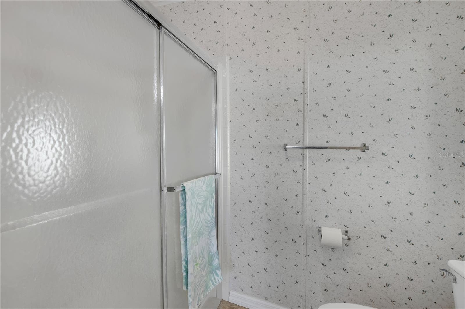 Manufactured Home at 290 NAVAJO DR, OAK HILL, photo 33 of 69