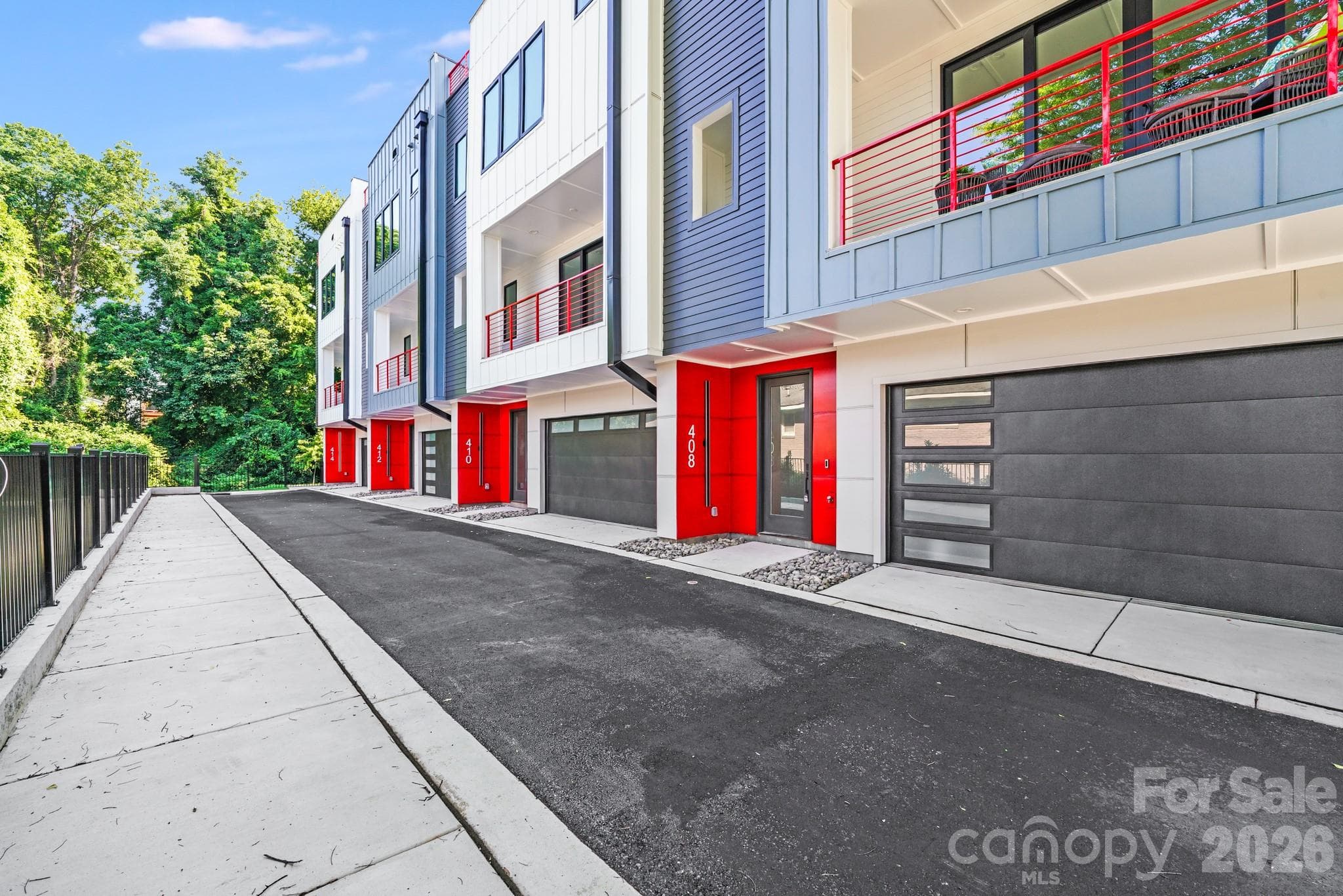 Townhouse at Charlotte, photo 3 of 32