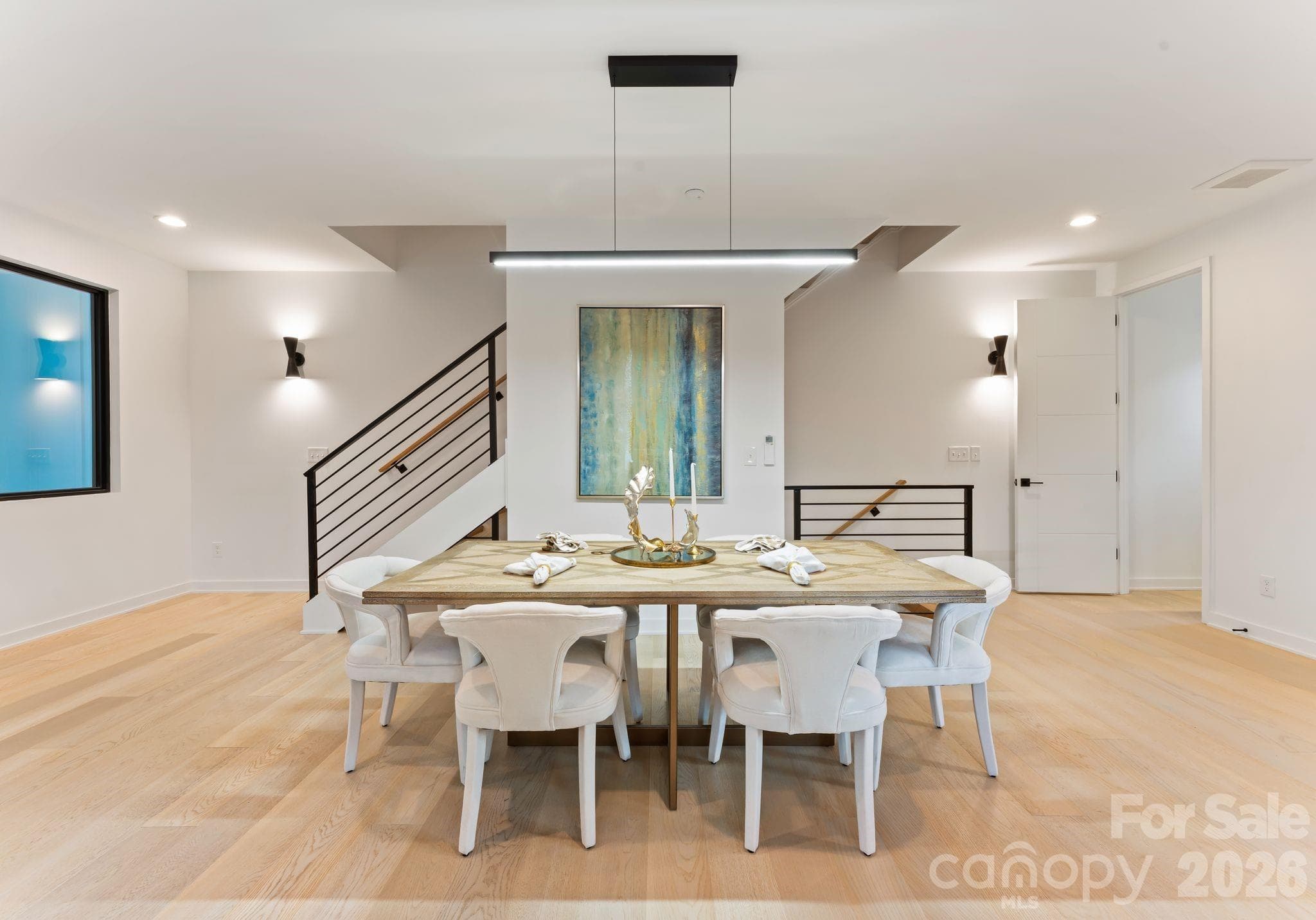 Dining area. - Charlotte