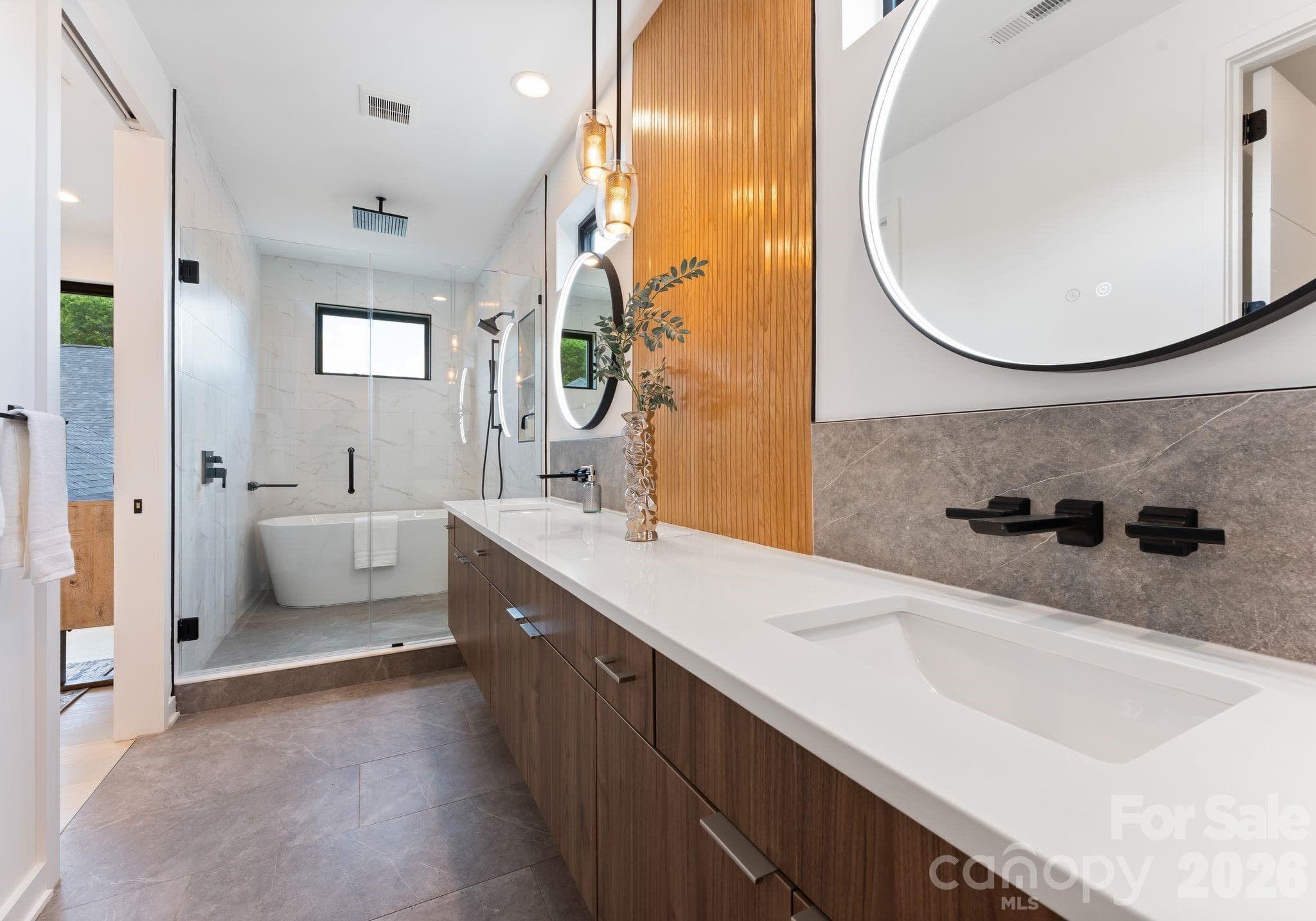 Primary en suite bathroom. - Charlotte