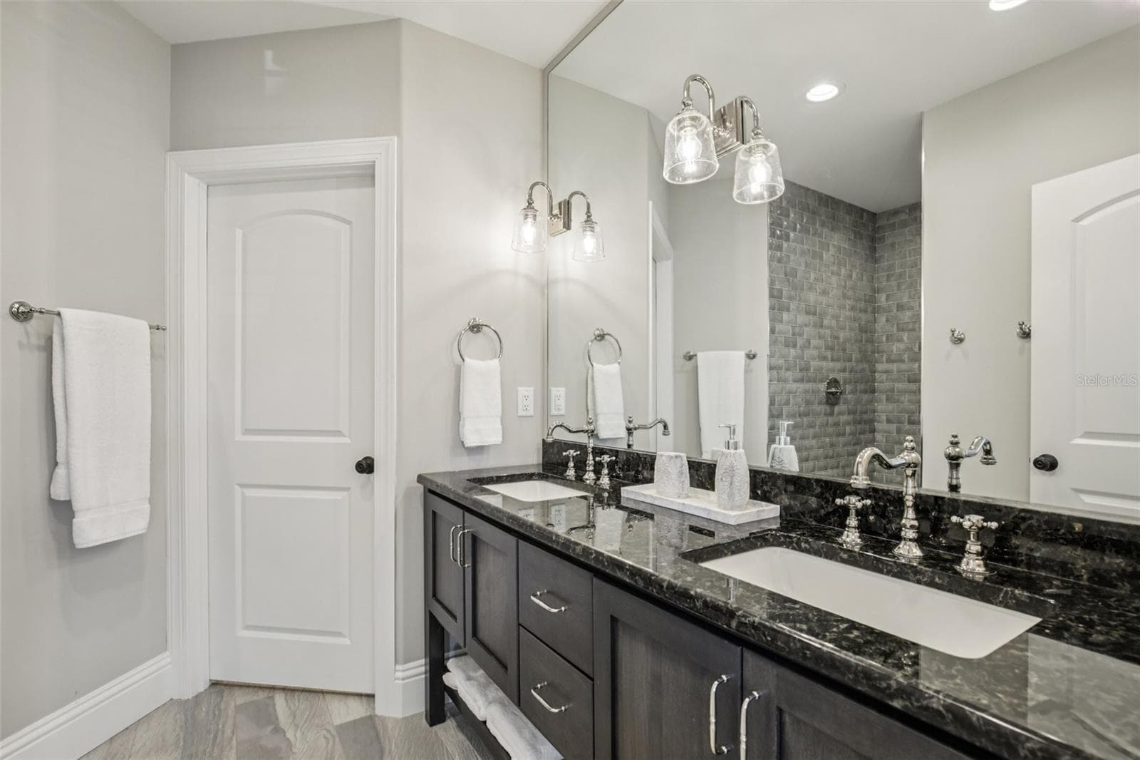 Guest bathroom upstairs - 125 S BLVD OF PRESIDENTS, SARASOTA