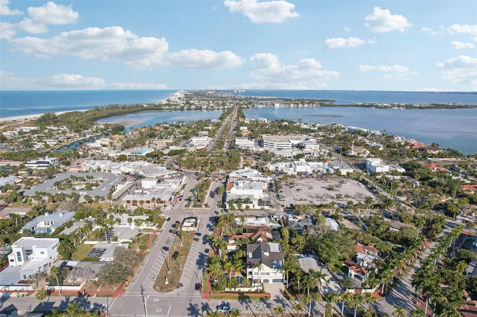 Aerial view - 125 S BLVD OF PRESIDENTS, SARASOTA