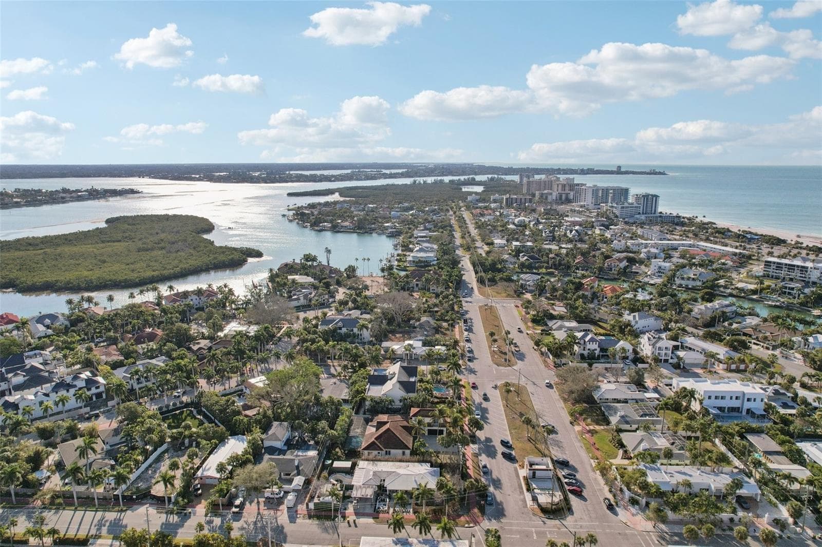 Aerial view - 125 S BLVD OF PRESIDENTS, SARASOTA