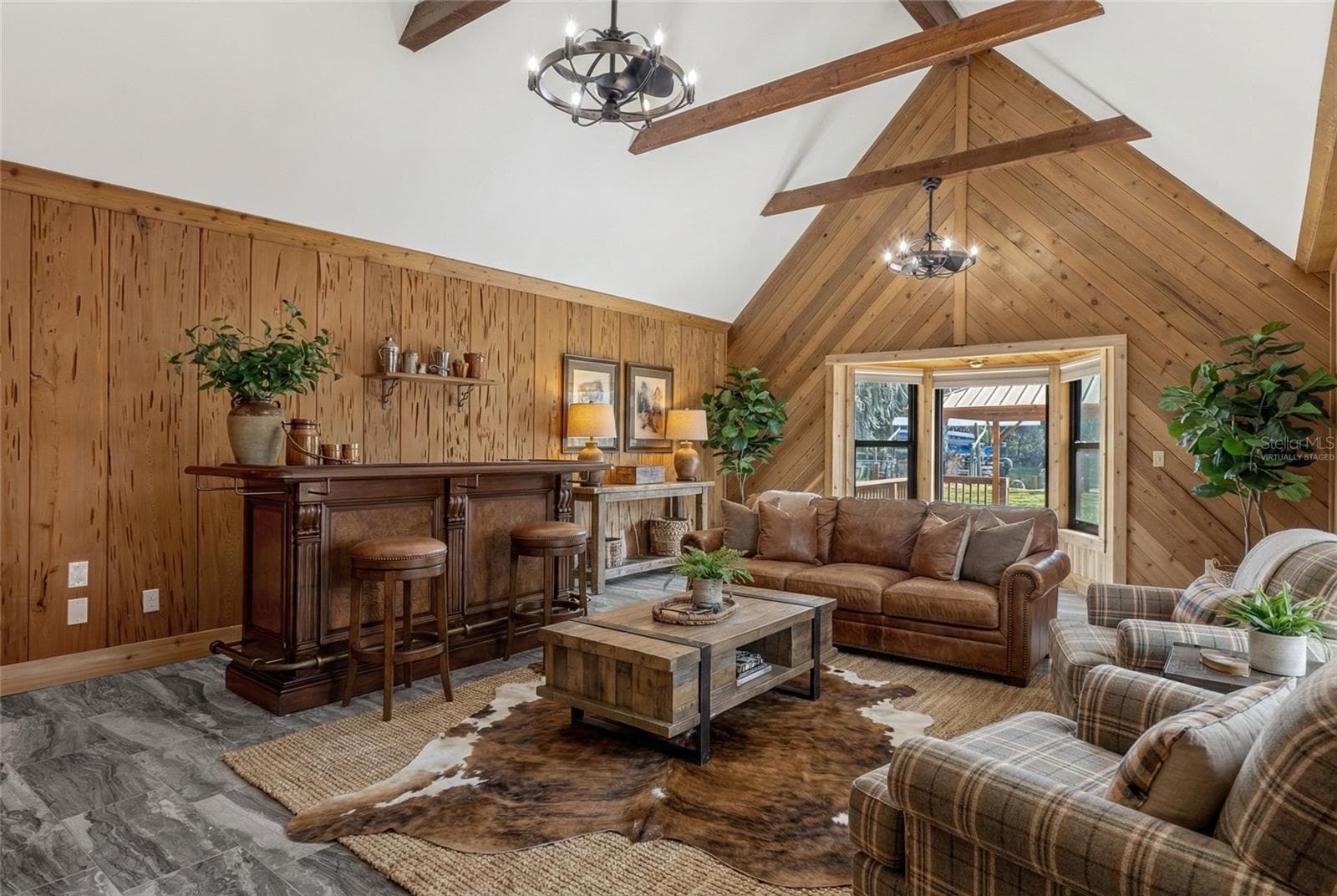 Virtually Staged Man Cave/Family Room - 11870 W RIVERHAVEN DR, HOMOSASSA
