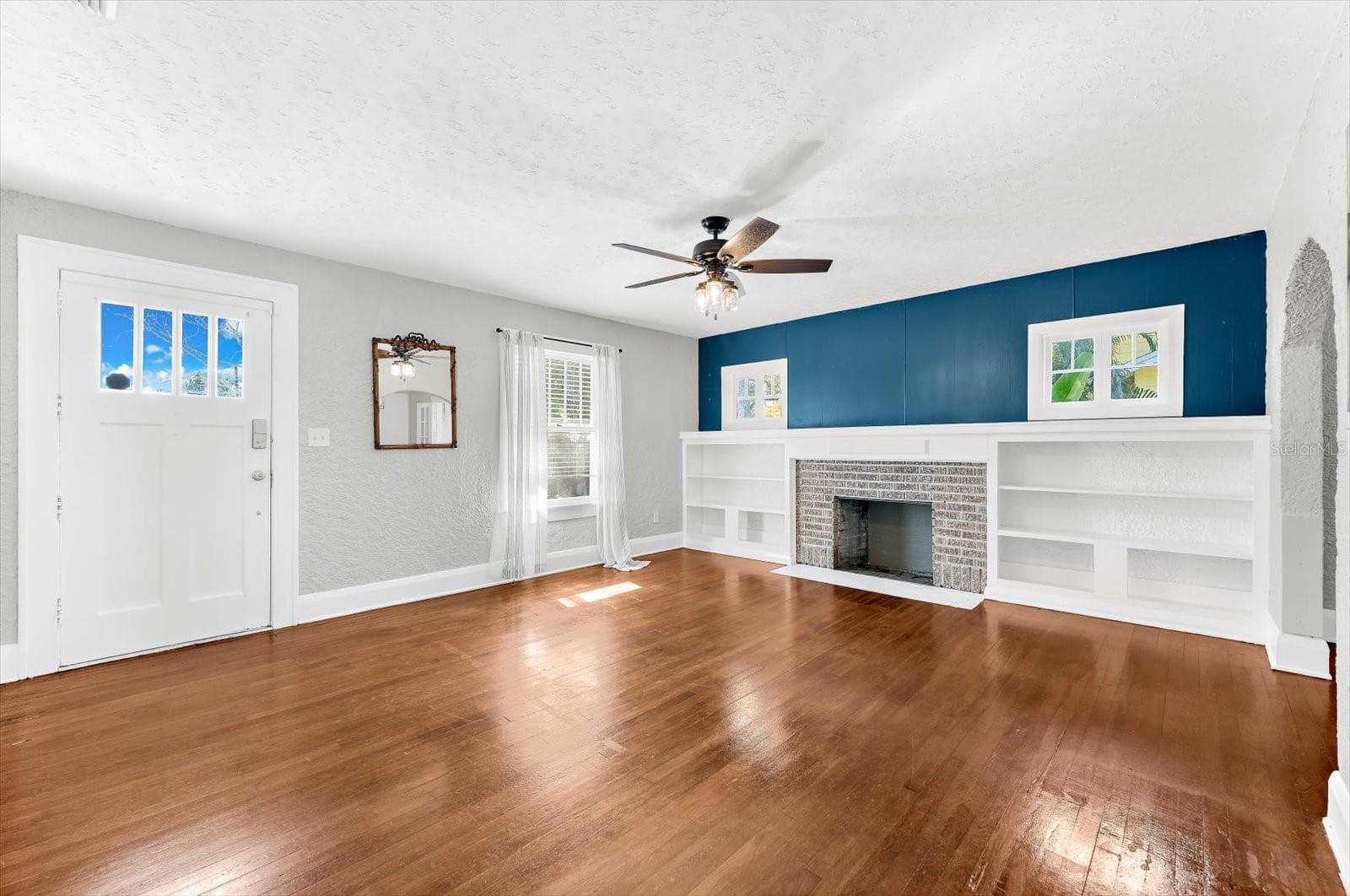 Single Family Residence at 2726 8TH AVE W, BRADENTON, photo 6 of 47