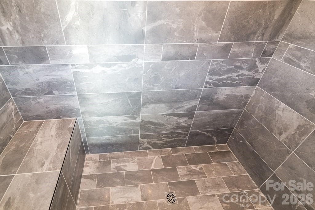 Mater Shower - 175 Trinity Drive, Sylva