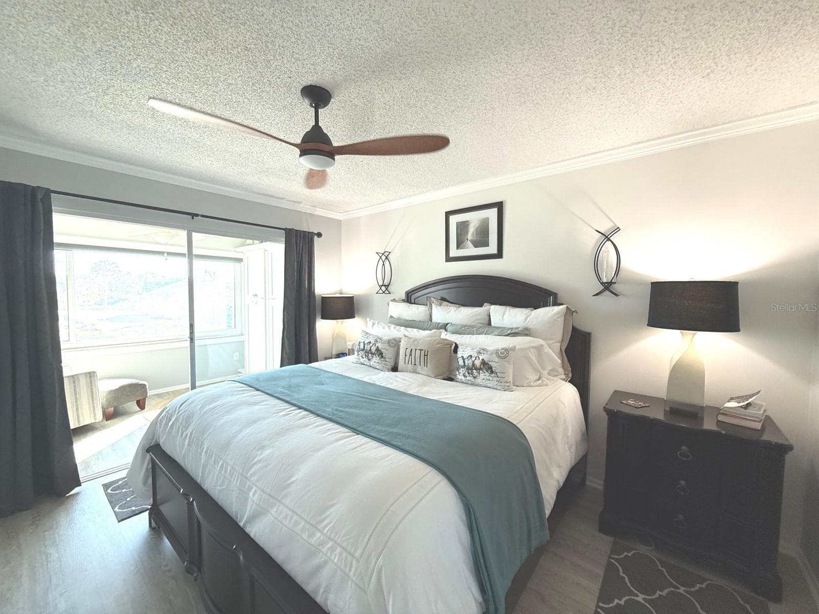 Beautifully UPDATED - 100 BLUFF VIEW DR #317A, BELLEAIR BLUFFS