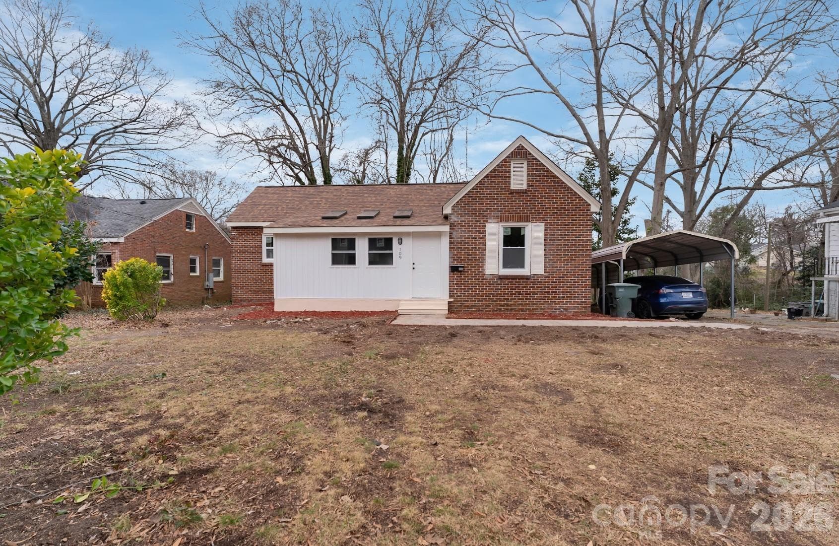 Single Family Residence at Gastonia, photo 2 of 28
