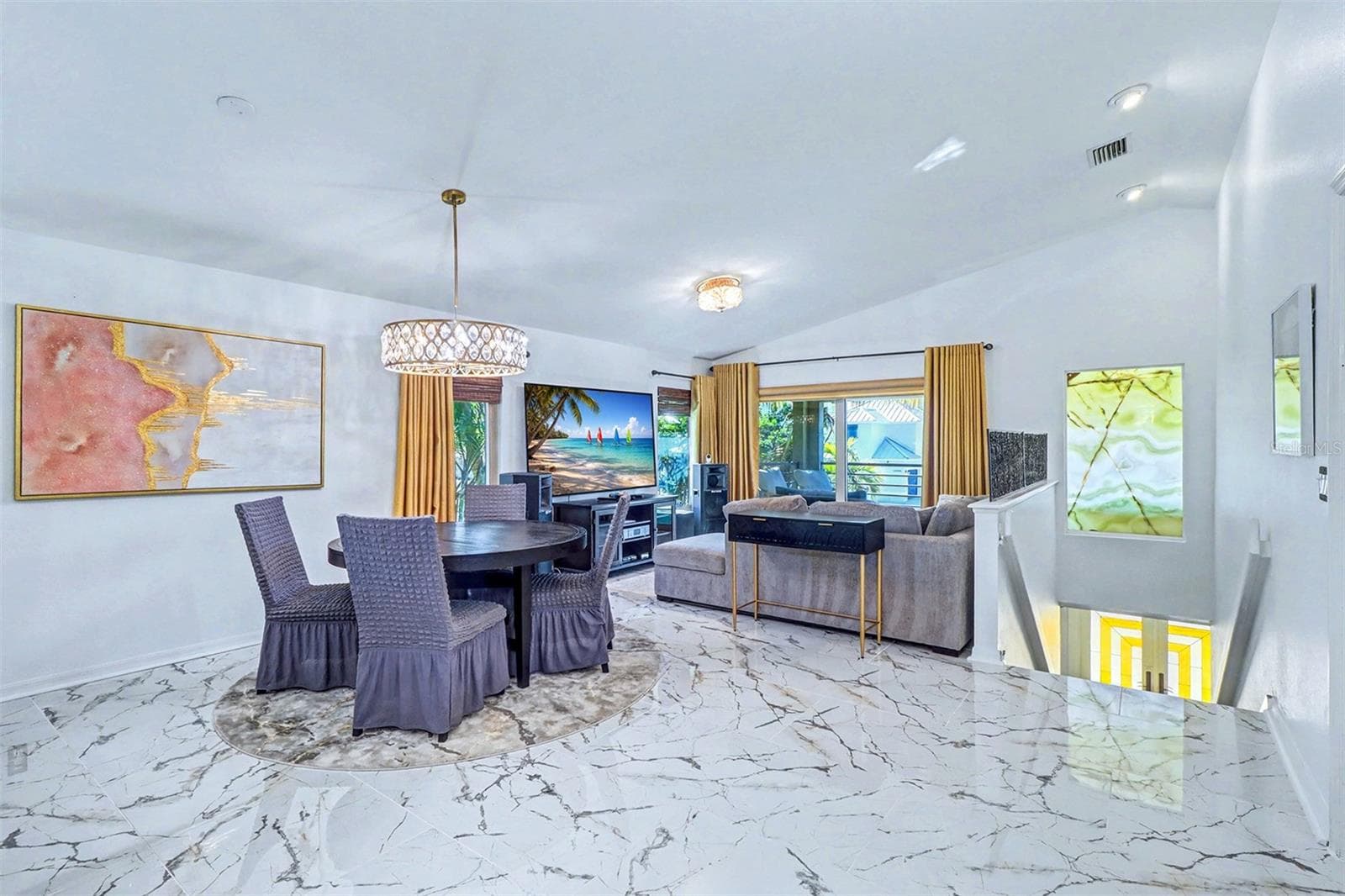 Single Family Residence at 15517 GULF BLVD, REDINGTON BEACH, photo 9 of 48
