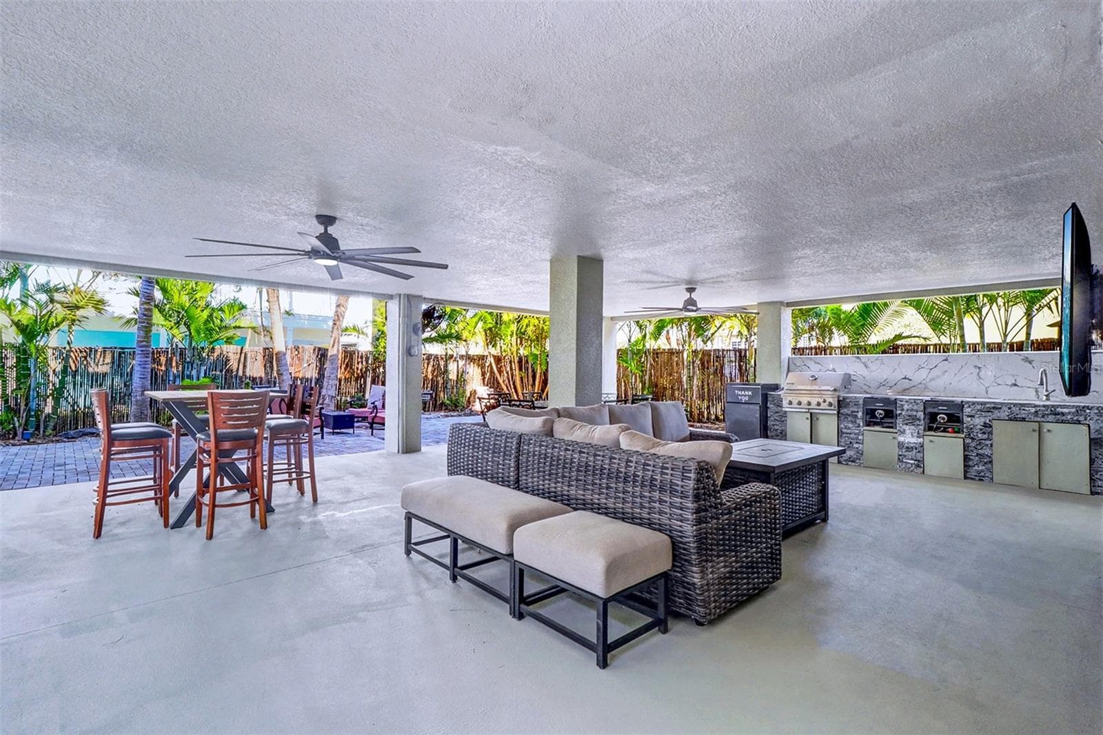 Single Family Residence at 15517 GULF BLVD, REDINGTON BEACH, photo 15 of 48