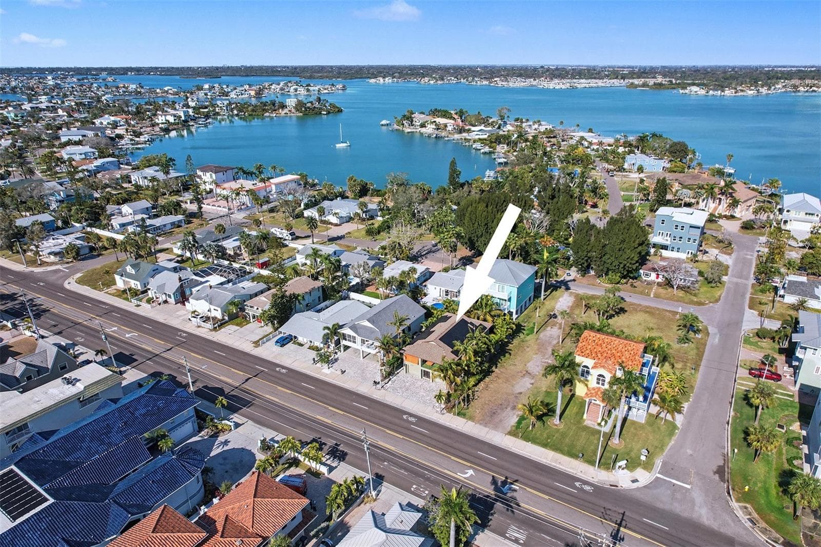 Single Family Residence at 15517 GULF BLVD, REDINGTON BEACH, photo 42 of 48