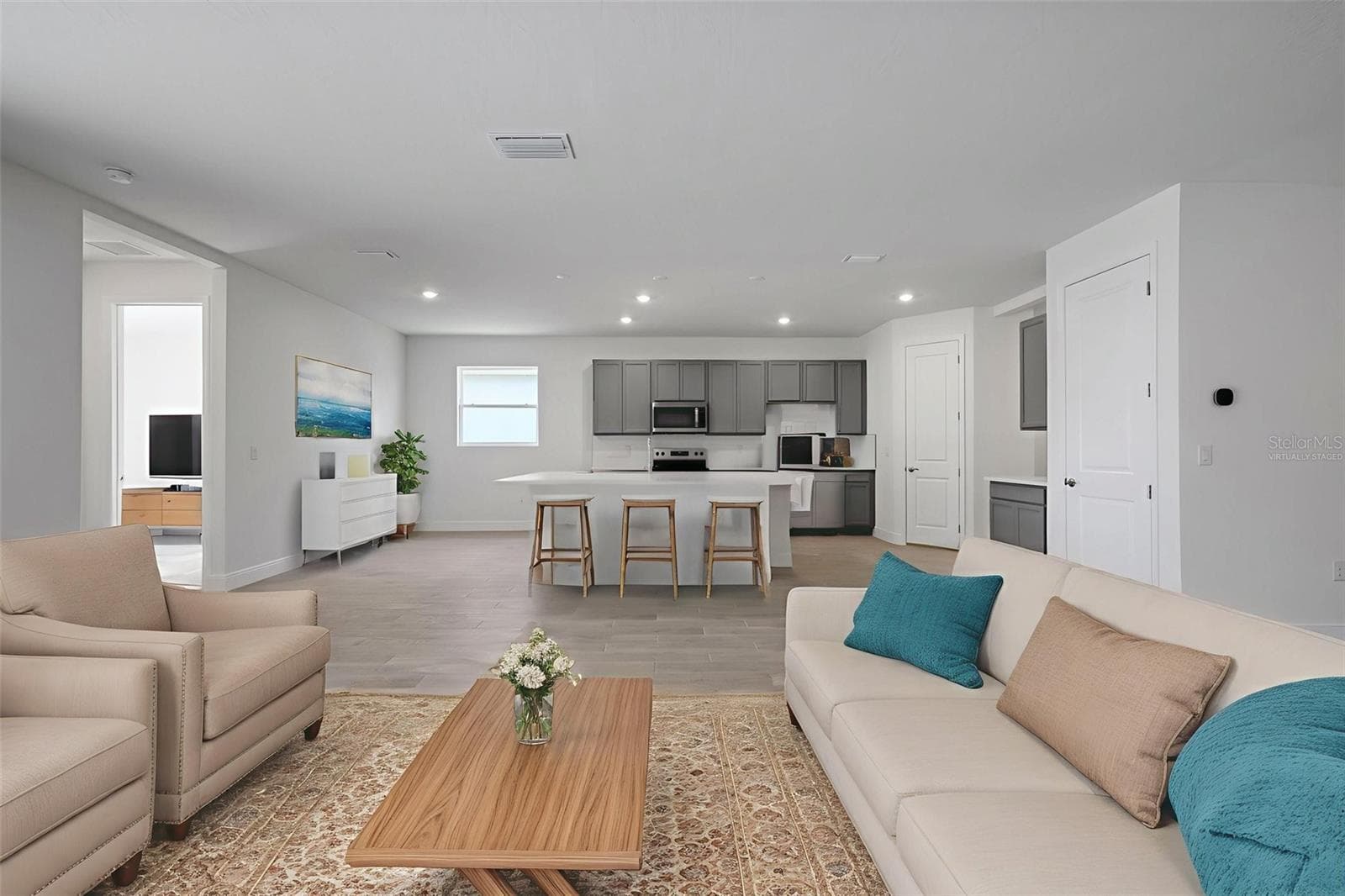 Virtually Staged - 17374 CRISP APPLE LN, LAND O LAKES
