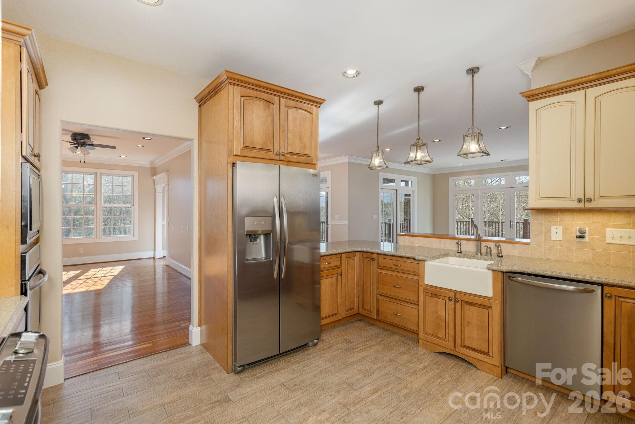 Single Family Residence at 16 WINTERBERRY Drive, Hendersonville, photo 18 of 48