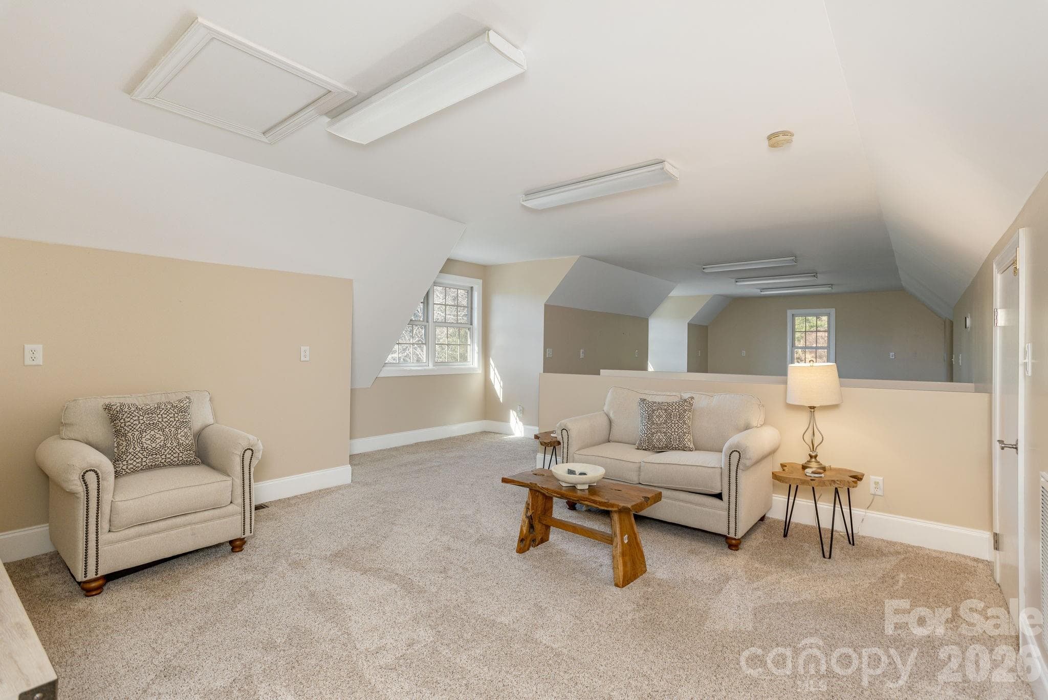 Single Family Residence at 16 WINTERBERRY Drive, Hendersonville, photo 37 of 48