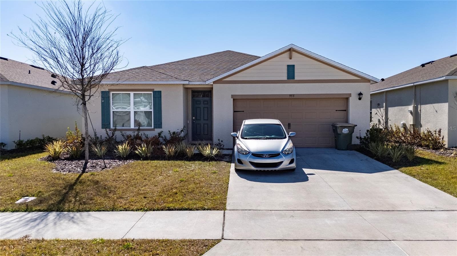 Single Family Residence at 955 BEAR HAMMOCK DR, UMATILLA, photo 3 of 31