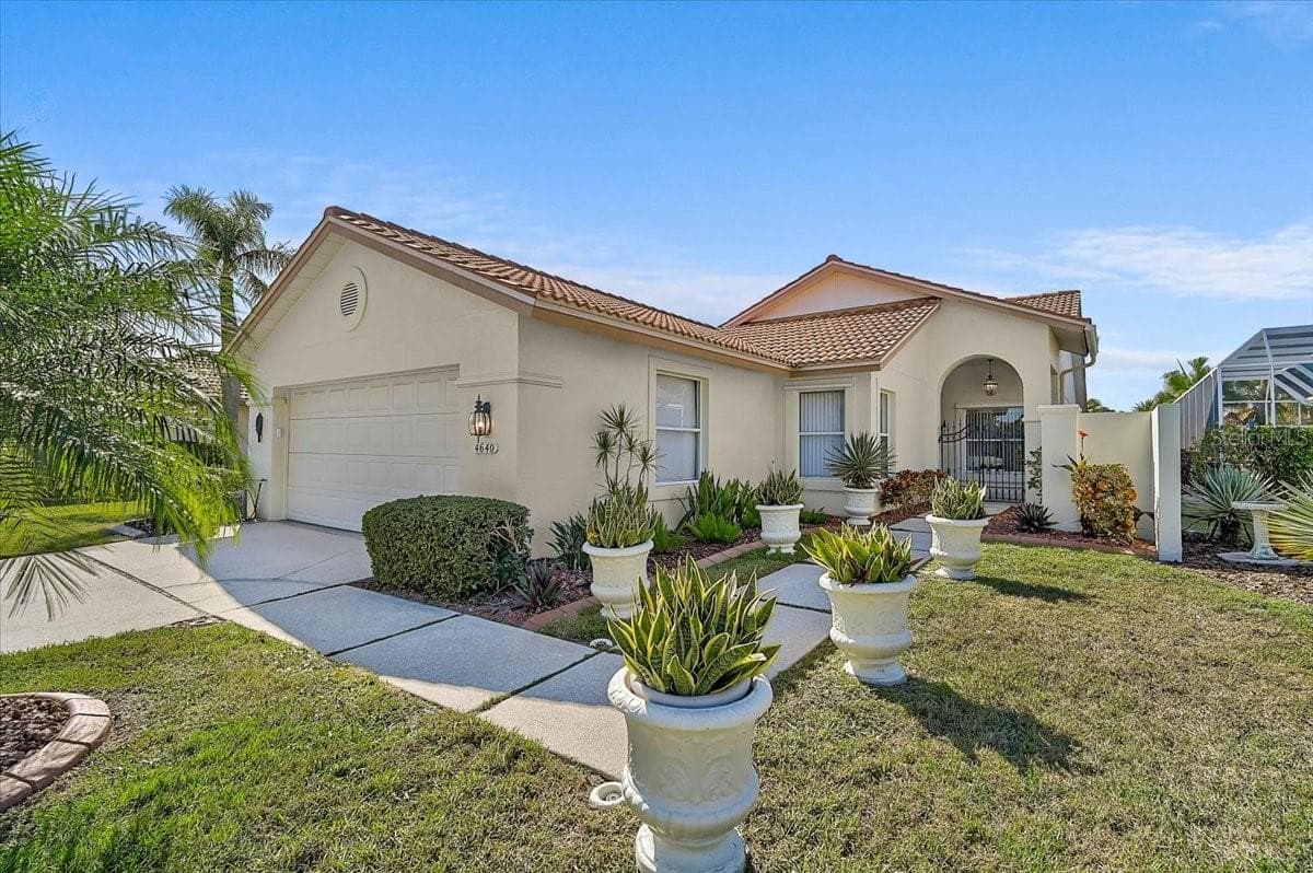 4640 PERIDIA BLVD E