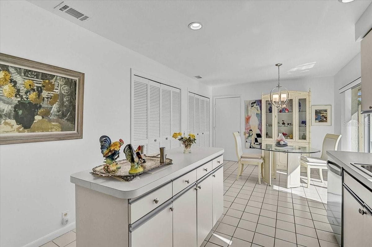 Single Family Residence at 4640 PERIDIA BLVD E, BRADENTON, photo 7 of 35