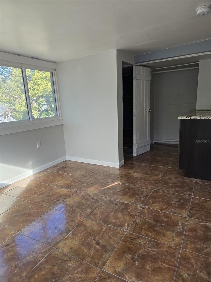 Single Family Residence at 9306 FOREST HILLS DR, TAMPA, photo 13 of 16