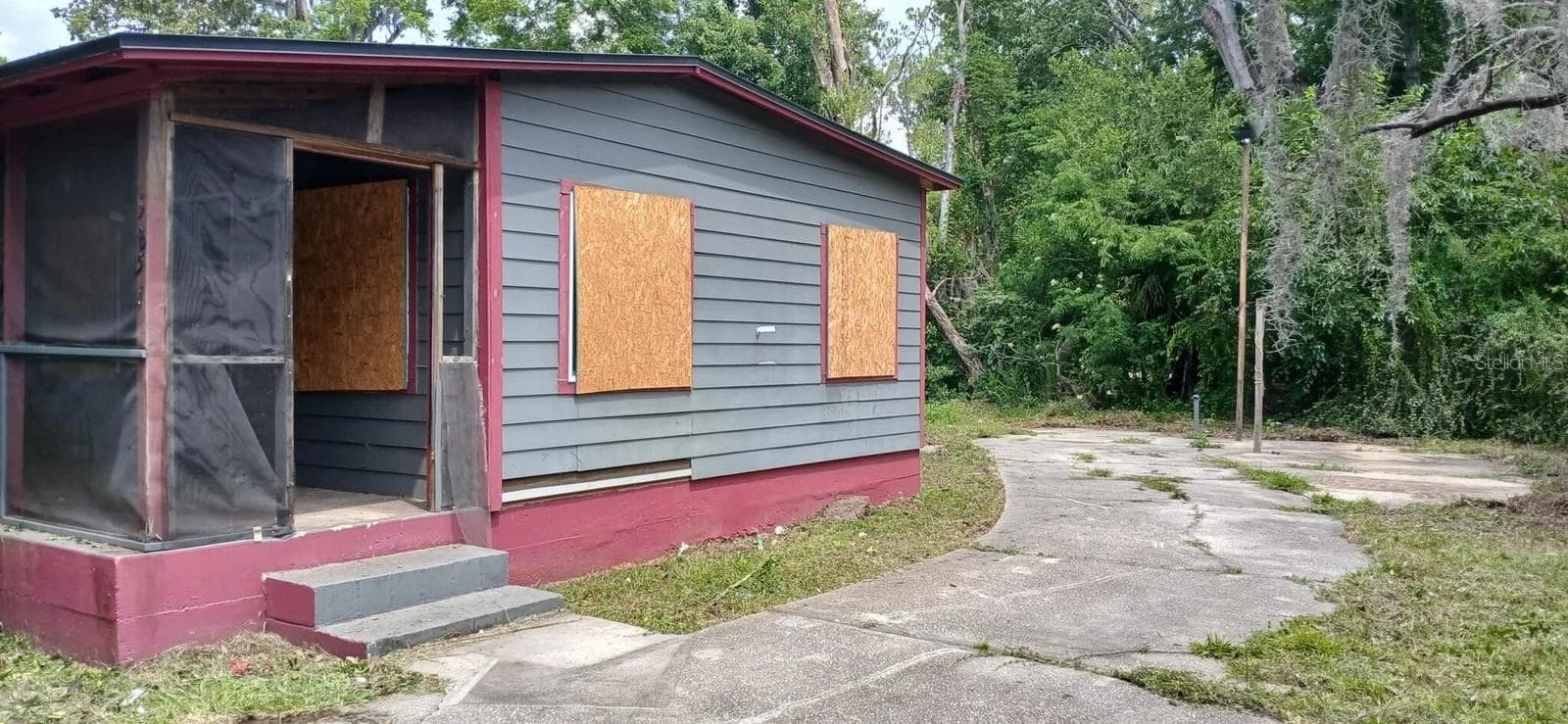 Single Family Residence at 5851 DUNMIRE AVE, JACKSONVILLE, photo 3 of 34