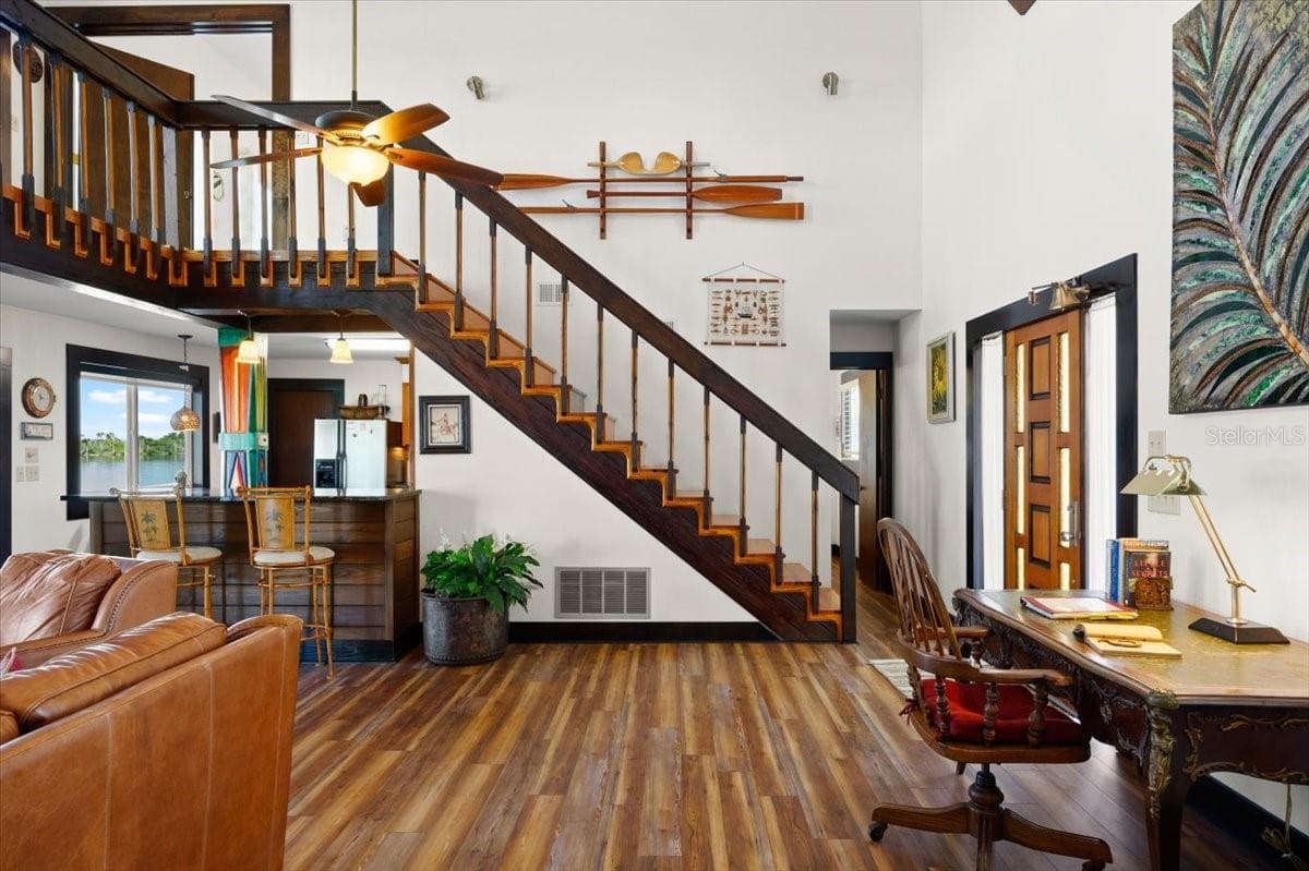 Tons of character - 2306 JOHN ANDERSON DR, ORMOND BEACH