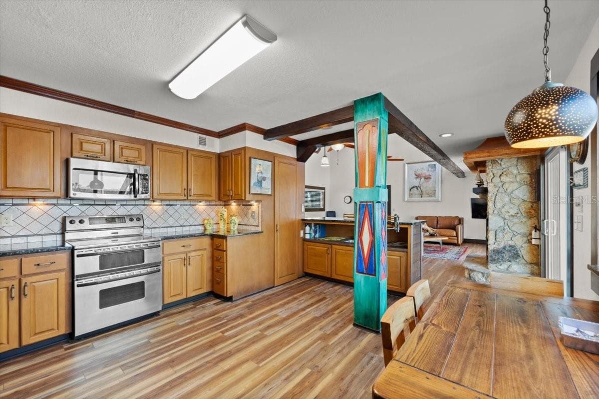 Single Family Residence at 2306 JOHN ANDERSON DR, ORMOND BEACH, photo 11 of 57