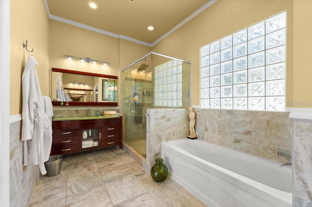 Single Family Residence at 2306 JOHN ANDERSON DR, ORMOND BEACH, photo 27 of 57