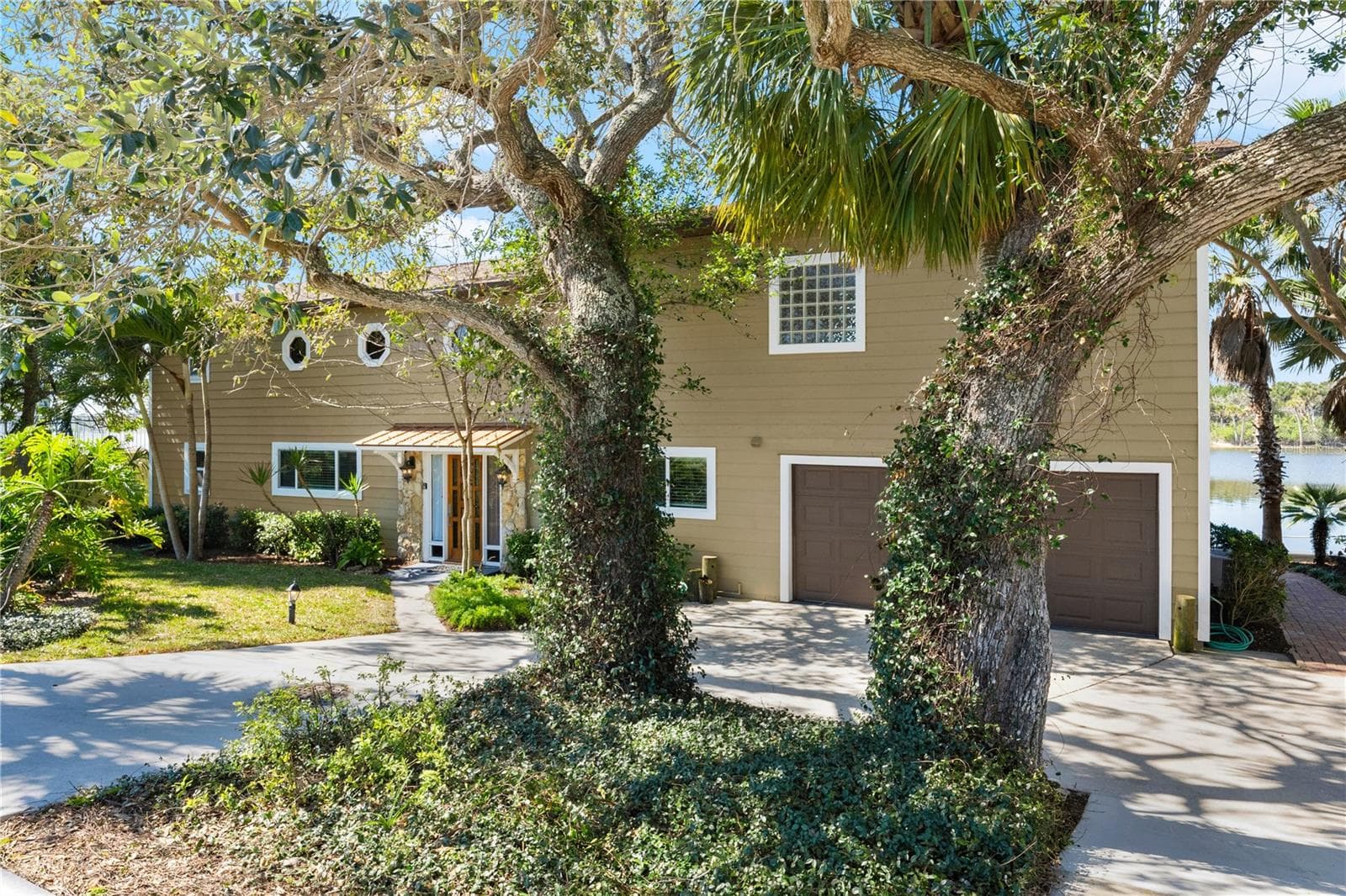 Single Family Residence at 2306 JOHN ANDERSON DR, ORMOND BEACH, photo 54 of 57