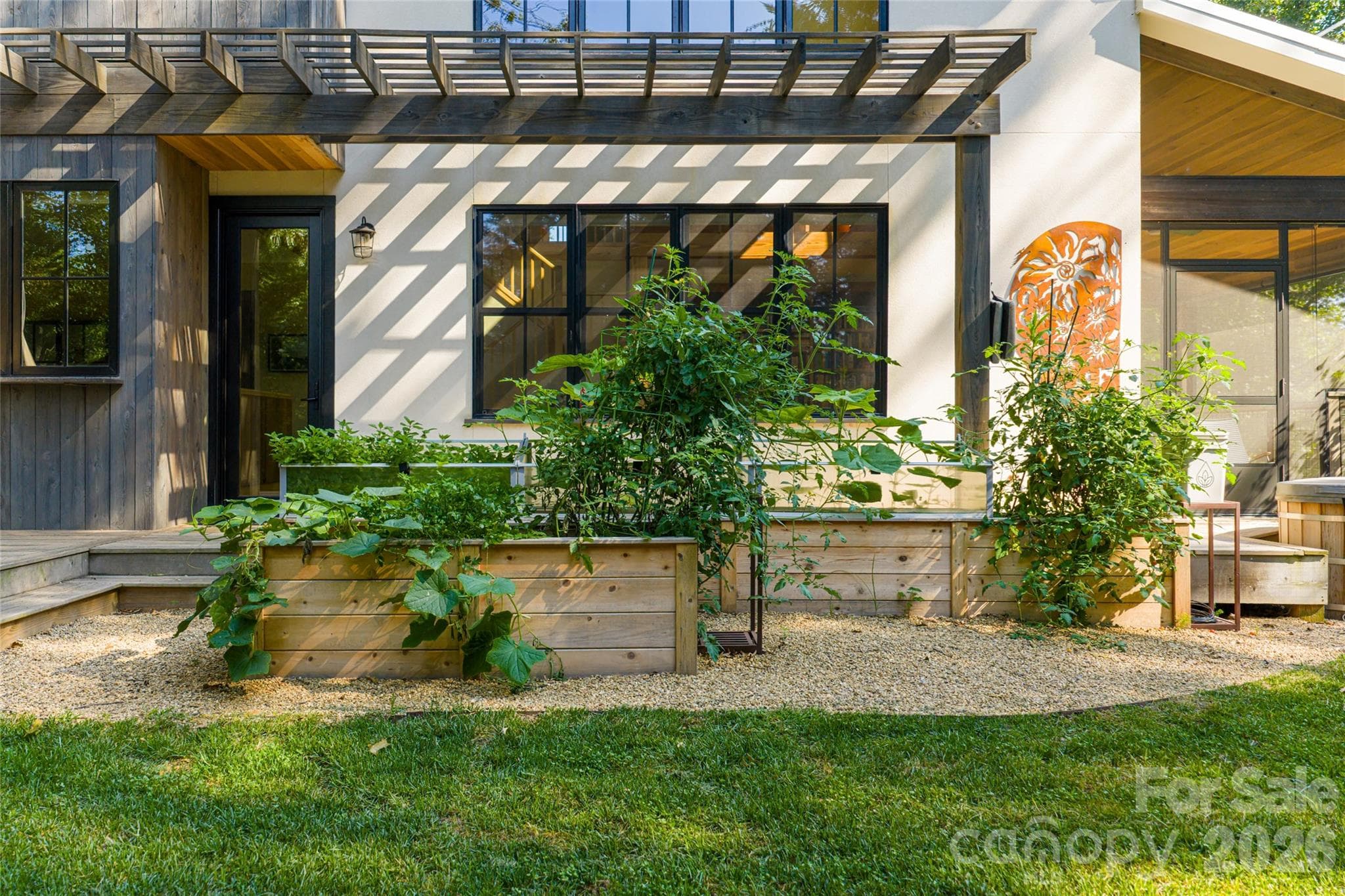 Raised beds for gardening and cedar hot tub for relaxing - 7 Bee Balm Way, Asheville