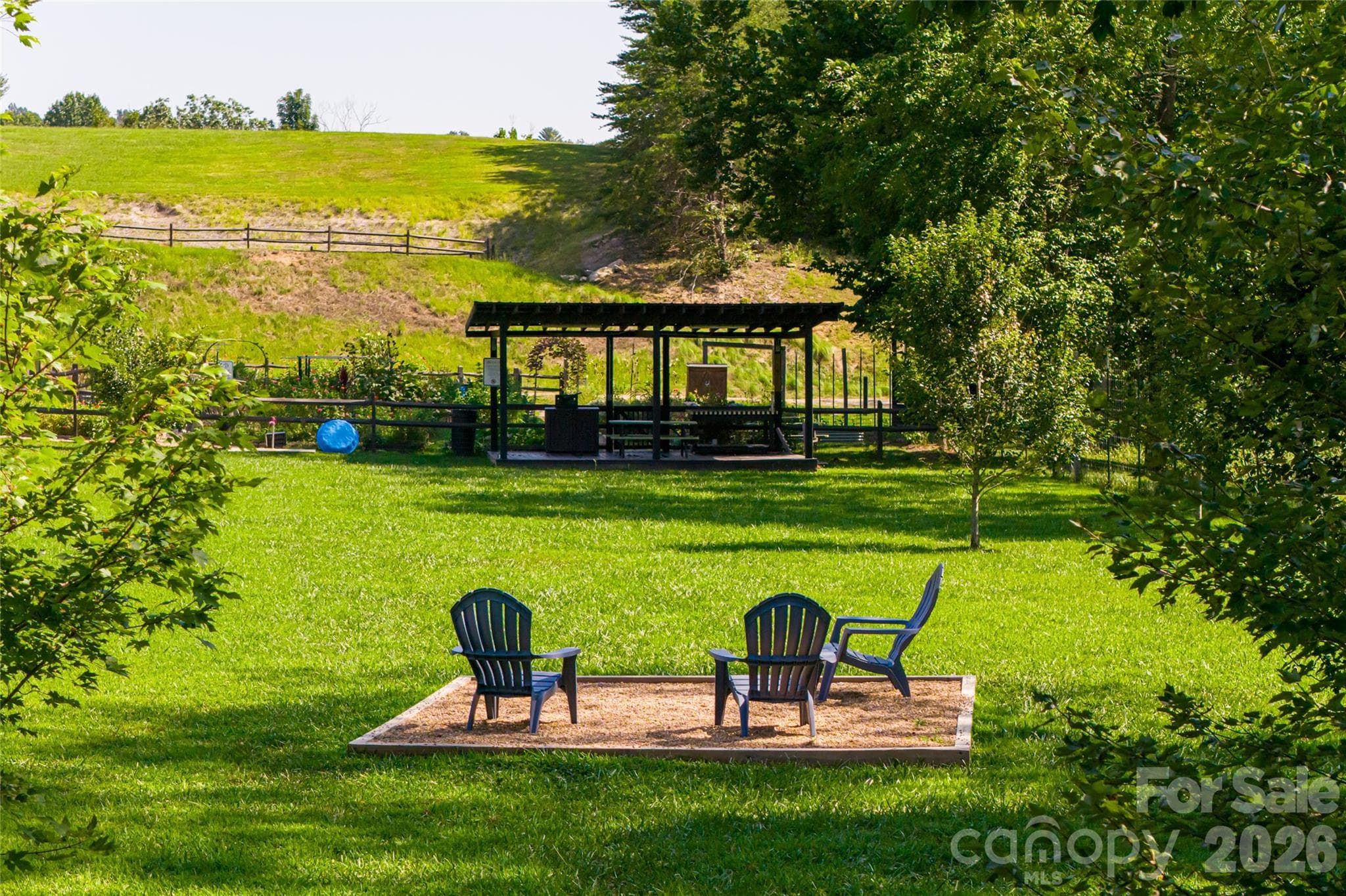Community garden and gathering spot - 7 Bee Balm Way, Asheville