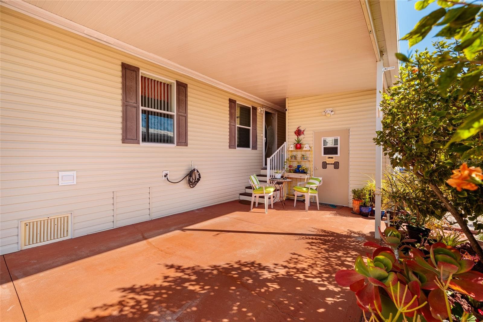 Manufactured Home at 134 AMERICANA CT NE #216, ST PETERSBURG, photo 36 of 55