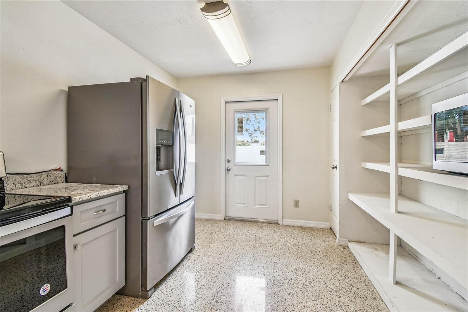 East Residence Kitchen - 1101 81ST AVE N, ST PETERSBURG