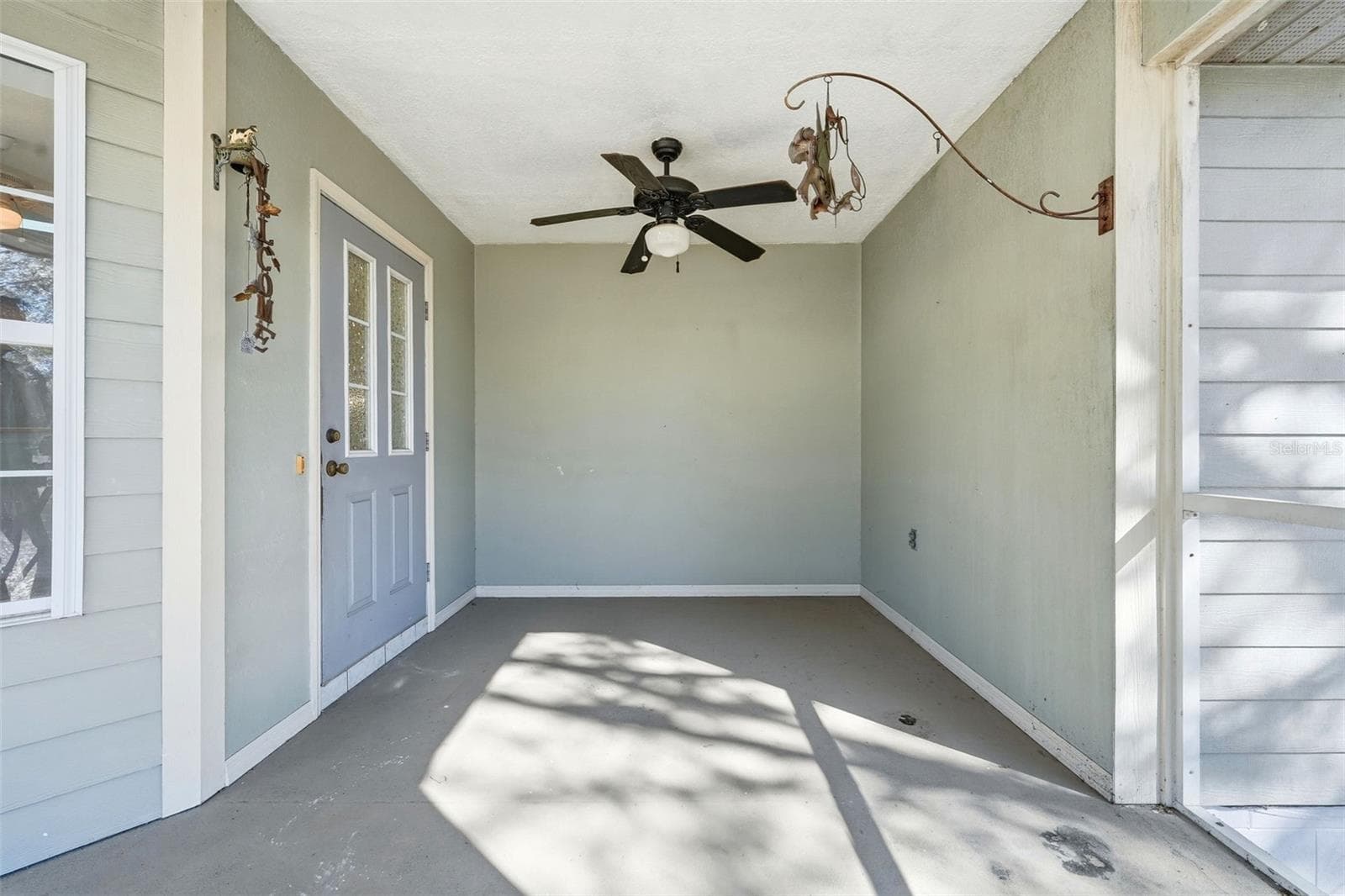 Rear Porch Nook - 36841 RESERVE DR, EUSTIS