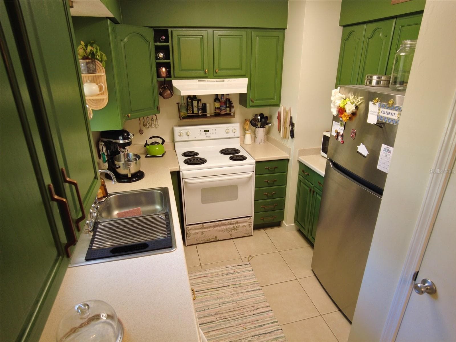 Condominium at 6930A PLACE DE LA PAIX #2B, SOUTH PASADENA, photo 7 of 19