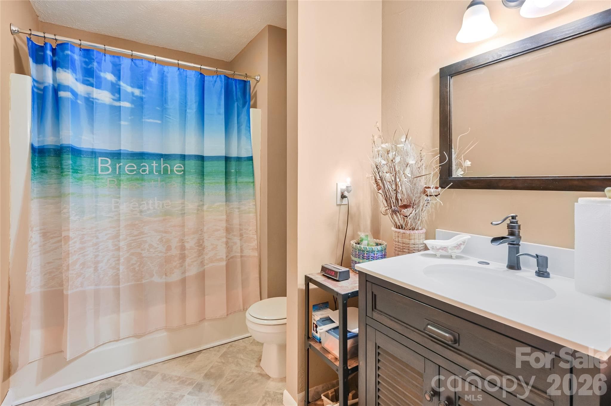 full bath 2 - Hendersonville