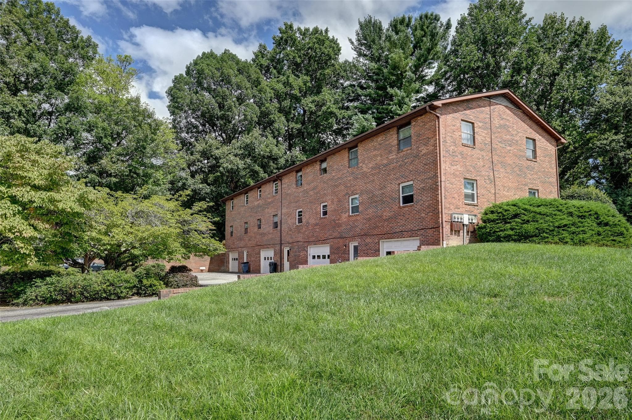 Condominium at Hendersonville, photo 27 of 27