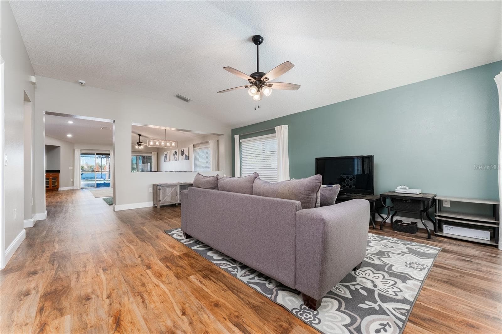 Living room view from front door - 5431 SANDY SHELL DR, APOLLO BEACH