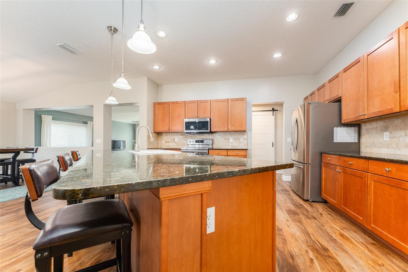 Single Family Residence at 5431 SANDY SHELL DR, APOLLO BEACH, photo 7 of 73