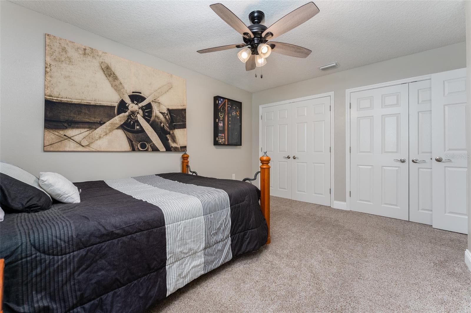 Guest bedroom 14x12 with spacious closet space - 5431 SANDY SHELL DR, APOLLO BEACH