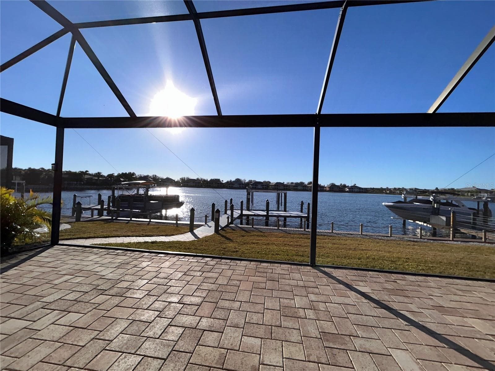 Single Family Residence at 1022 OVERLOOK CT, BRADENTON, photo 3 of 112