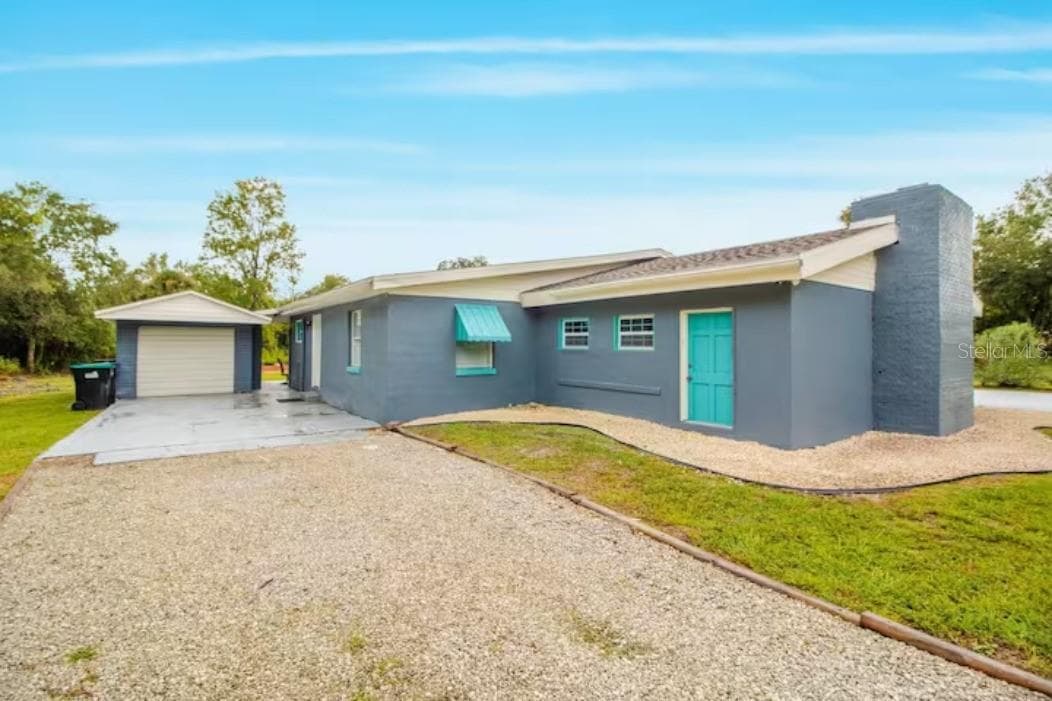 Single Family Residence at 1731 GRAYSON DR, ORLANDO, photo 2 of 33
