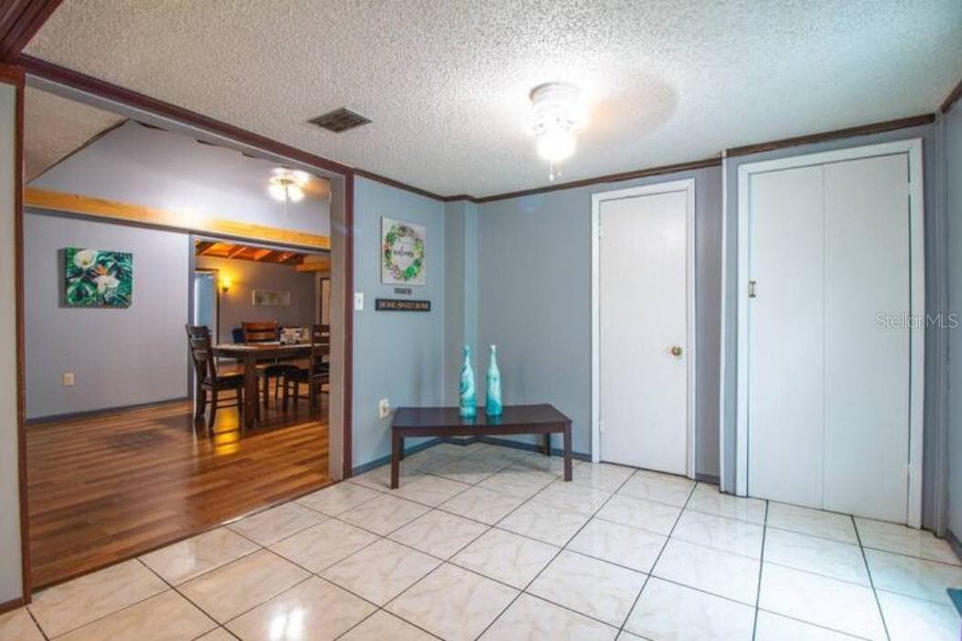 Single Family Residence at 1731 GRAYSON DR, ORLANDO, photo 9 of 33