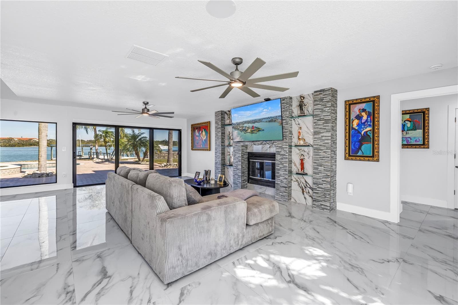 Single Family Residence at 583 CRYSTAL DR, MADEIRA BEACH, photo 3 of 100