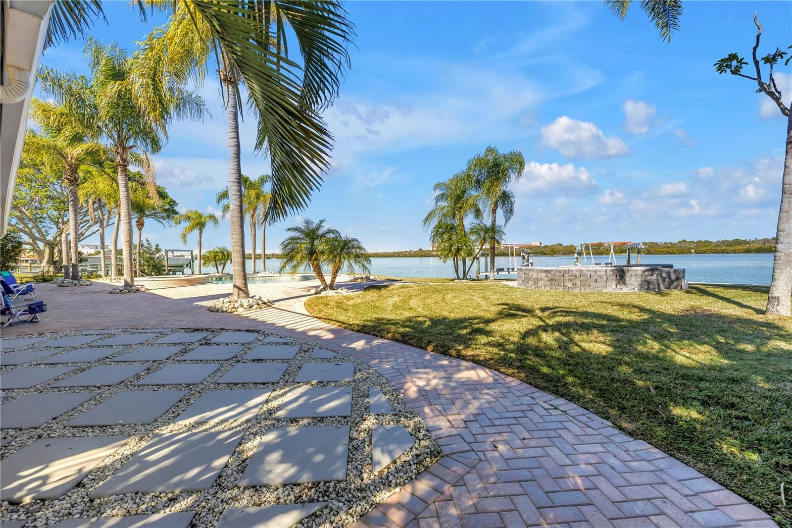 Single Family Residence at 583 CRYSTAL DR, MADEIRA BEACH, photo 67 of 100
