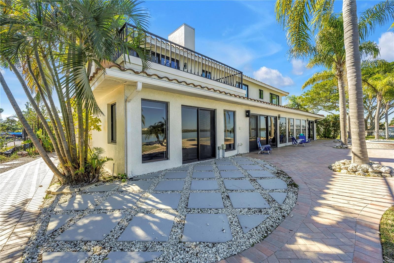 Single Family Residence at 583 CRYSTAL DR, MADEIRA BEACH, photo 69 of 100