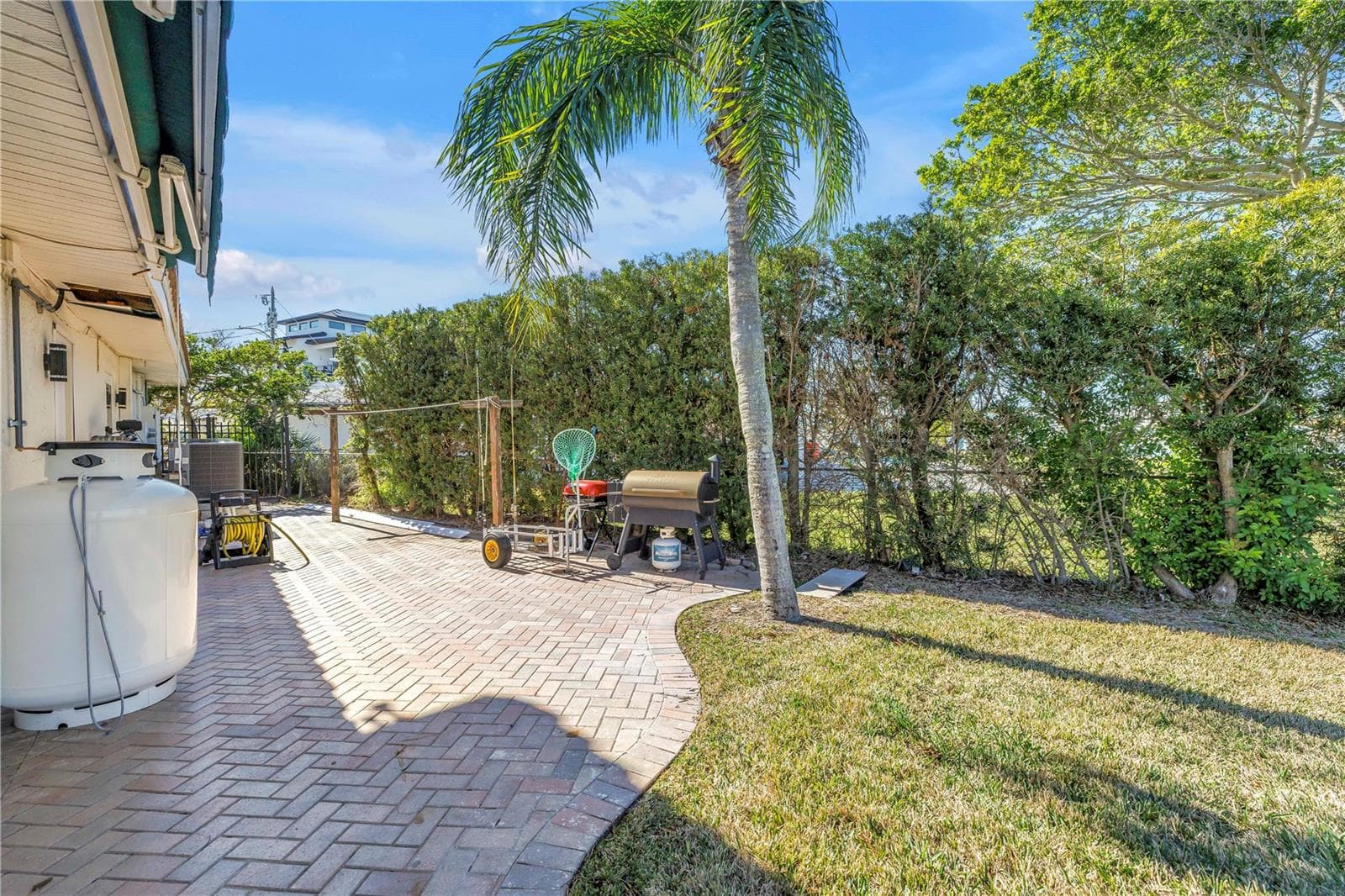 Single Family Residence at 583 CRYSTAL DR, MADEIRA BEACH, photo 73 of 100