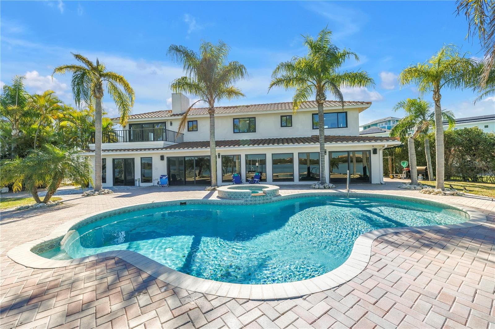 Single Family Residence at 583 CRYSTAL DR, MADEIRA BEACH, photo 79 of 100