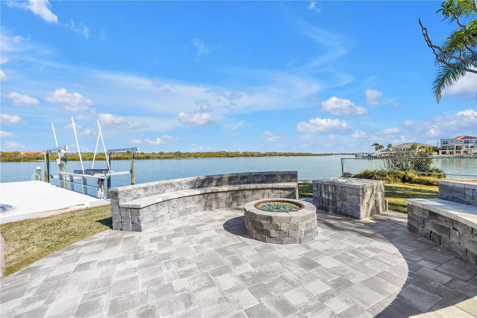 Single Family Residence at 583 CRYSTAL DR, MADEIRA BEACH, photo 82 of 100